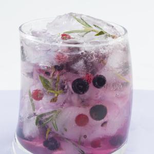 Herbed Blueberry Iced Tea